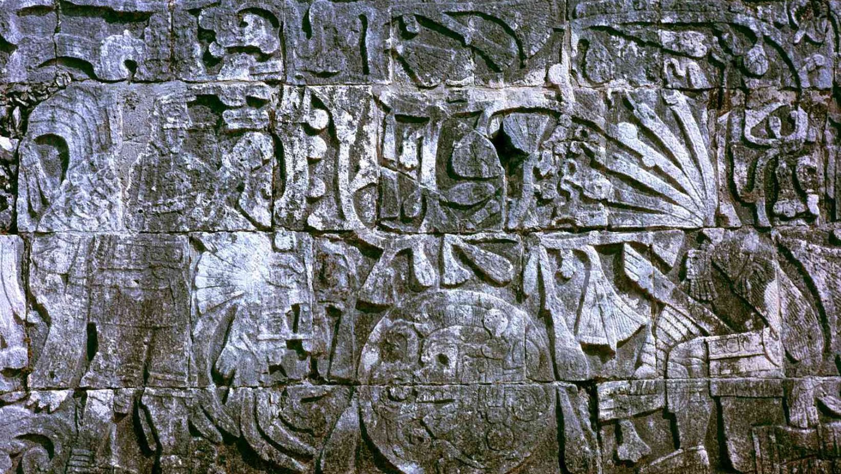 main features of Mayan art and sculpture